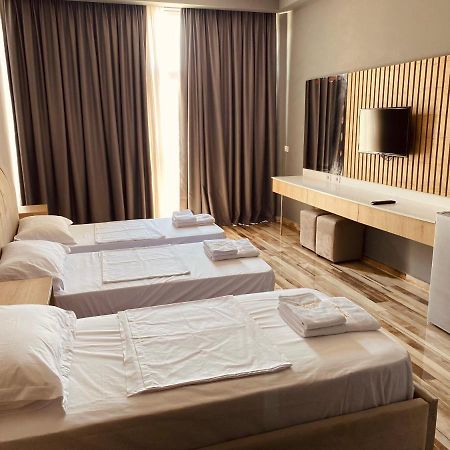 Montecarlo Lungomare Vlore Luaran gambar